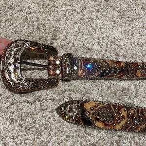 Gorgeous never been worn belt. NWOT Gorgeous Gold-Plated Metal Dressing/Evening Belt, Size  main image 3